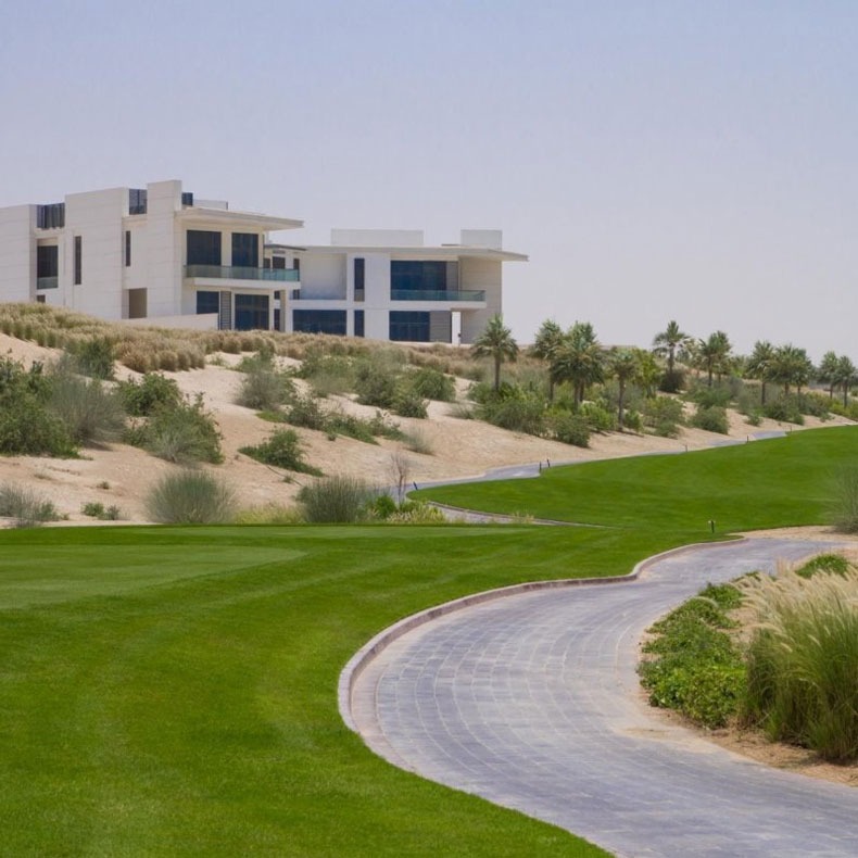 The Best Place to Buy a Plot in UAE